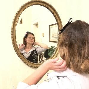 Meet your Posher, Cassandra